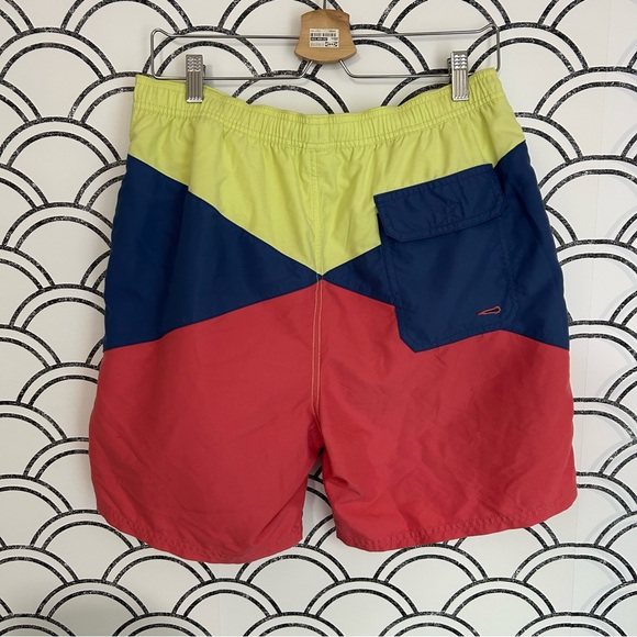 Vineyard Vines Colorblock Swim Trunks - Picture 4 of 4
